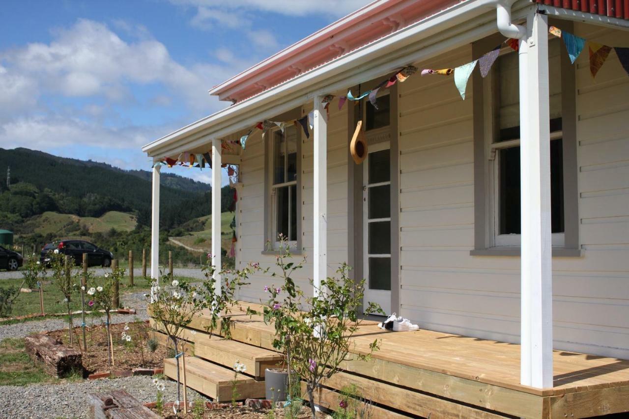 Saffron Cottage Manakau Luaran gambar